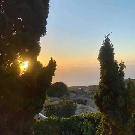 Acogedora Casa De Madera Con Piscina Tatil Evi