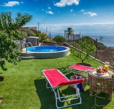 Hébergement de vacances Acogedora Casa De Madera Con Piscina Güimar