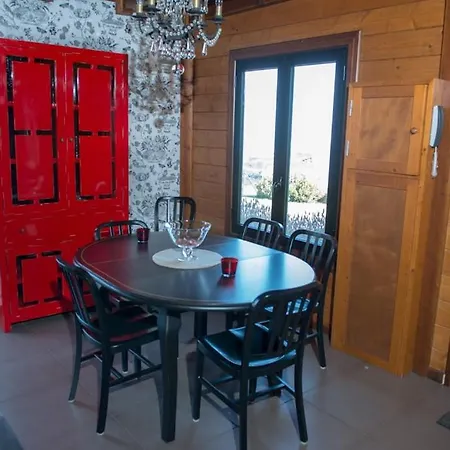 Acogedora Casa De Madera Con Piscina Tatil Evi *