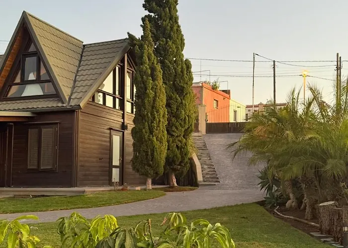 Acogedora Casa De Madera Con Piscina Semesterbostad Güimar