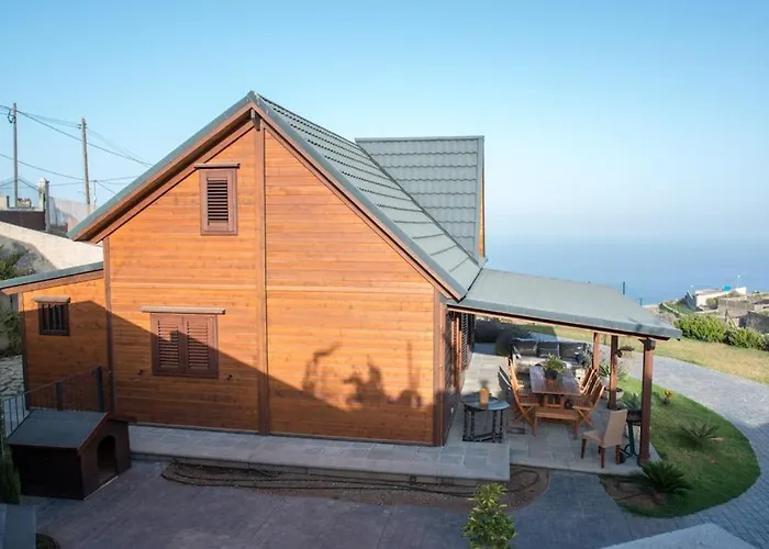 Semesterbostad Acogedora Casa De Madera Con Piscina Güimar