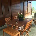 בית נופש Acogedora Casa De Madera Con Piscina Güimar