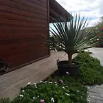 Acogedora Casa De Madera Con Piscina בית נופש *