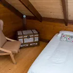 בית נופש Acogedora Casa De Madera Con Piscina *