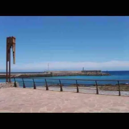 Acogedora Casa De Madera Con Piscina