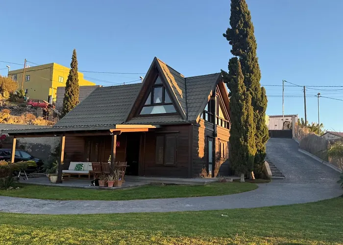 Acogedora Casa De Madera Con Piscina Дом отдыха