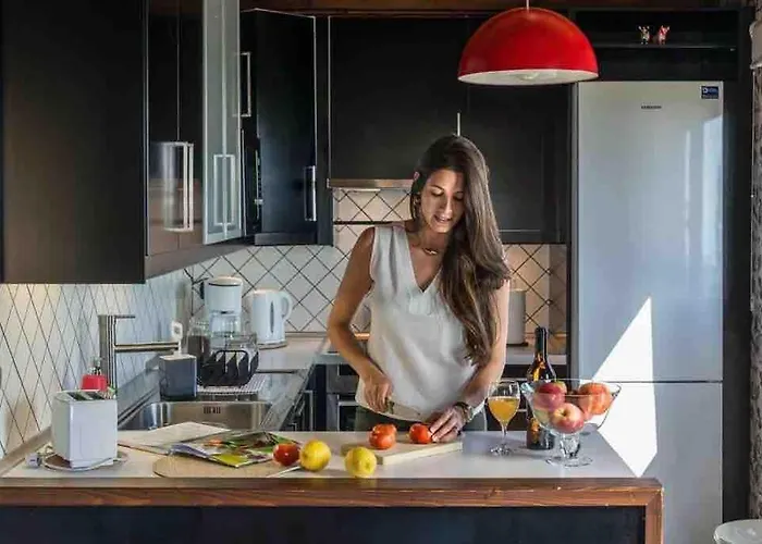 Acogedora Casa De Madera Con Piscina Гуимар