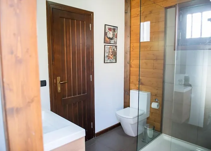 Acogedora Casa De Madera Con Piscina * Güímar